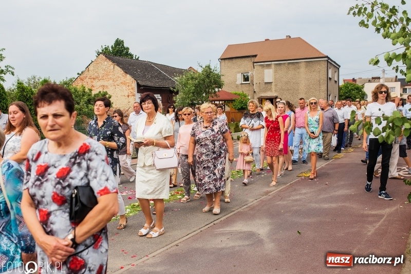 Zdjęcie w galerii na portalu naszraciborz.pl: Boże Ciało w dzielnicach. Brzezie i Studzienna [FOTO i WIDEO] wiadomości z regionu