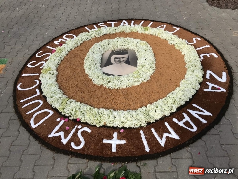 Zdjęcie w galerii na portalu naszraciborz.pl: Boże Ciało w dzielnicach. Brzezie i Studzienna [FOTO i WIDEO] wiadomości z regionu