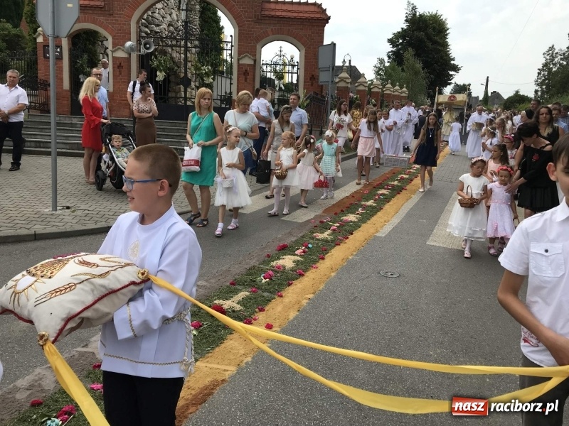 Zdjęcie w galerii na portalu naszraciborz.pl: Boże Ciało w dzielnicach. Brzezie i Studzienna [FOTO i WIDEO] wiadomości z regionu