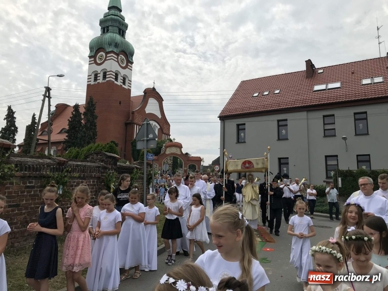 Zdjęcie w galerii na portalu naszraciborz.pl: Boże Ciało w dzielnicach. Brzezie i Studzienna [FOTO i WIDEO] wiadomości z regionu
