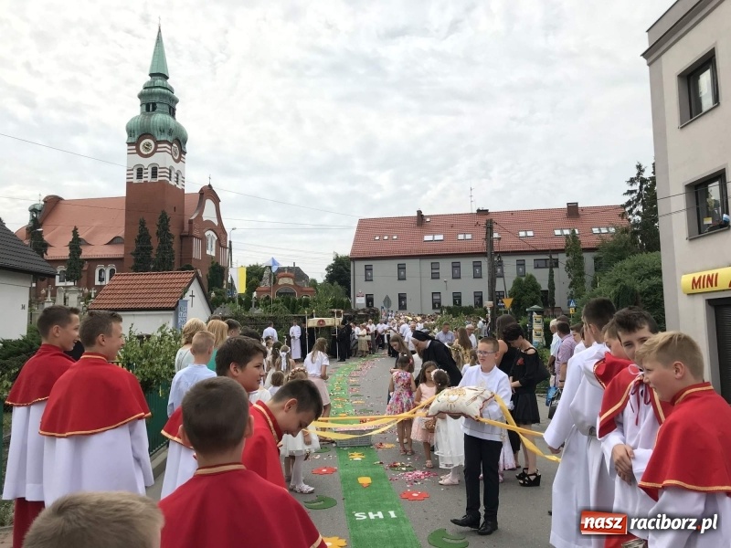 Zdjęcie w galerii na portalu naszraciborz.pl: Boże Ciało w dzielnicach. Brzezie i Studzienna [FOTO i WIDEO] wiadomości z regionu