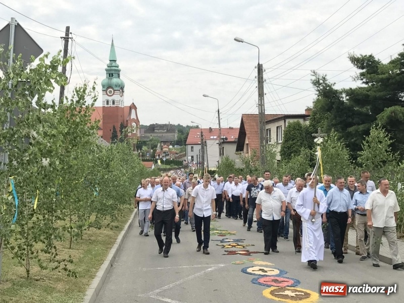 Zdjęcie w galerii na portalu naszraciborz.pl: Boże Ciało w dzielnicach. Brzezie i Studzienna [FOTO i WIDEO] wiadomości z regionu