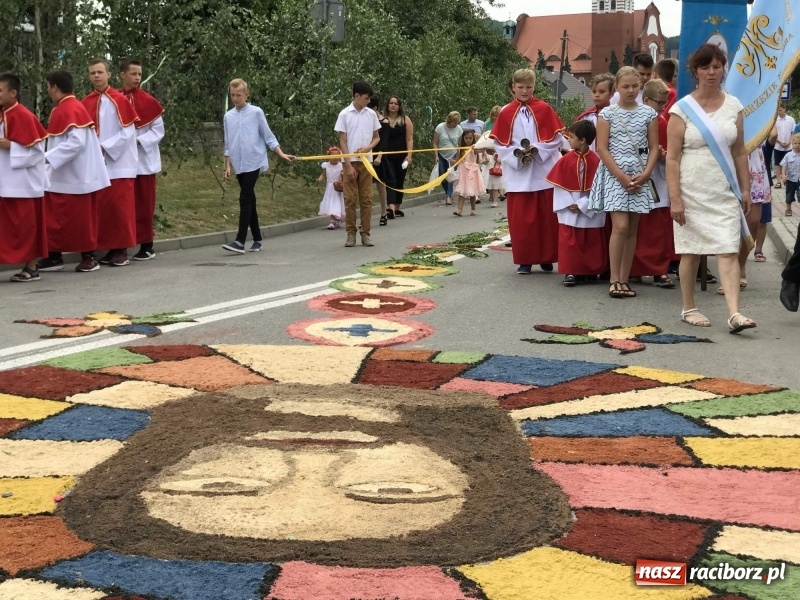 Zdjęcie w galerii na portalu naszraciborz.pl: Boże Ciało w dzielnicach. Brzezie i Studzienna [FOTO i WIDEO] wiadomości z regionu