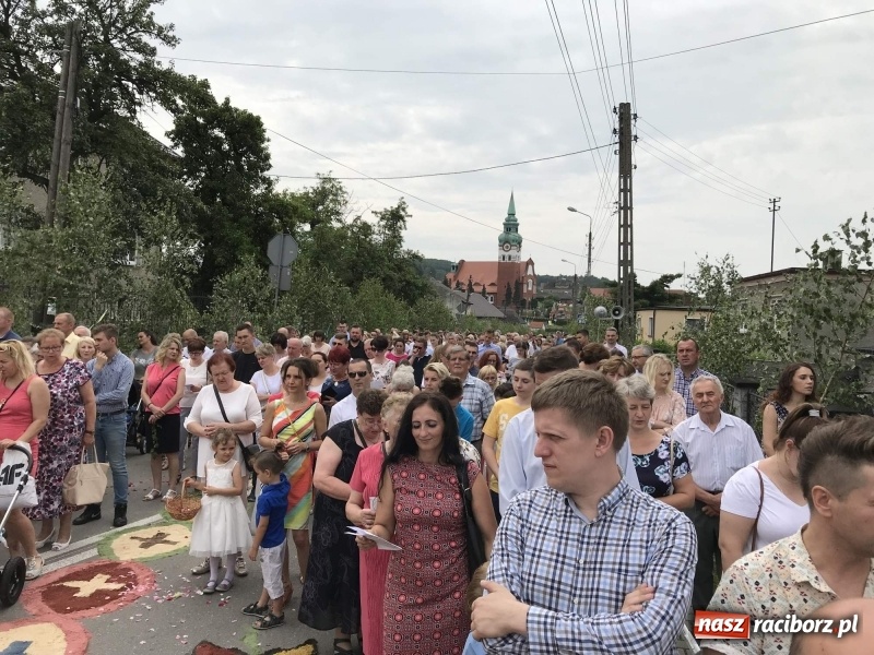 Zdjęcie w galerii na portalu naszraciborz.pl: Boże Ciało w dzielnicach. Brzezie i Studzienna [FOTO i WIDEO] wiadomości z regionu
