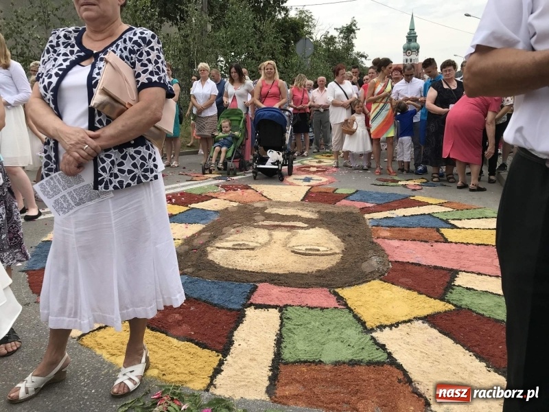 Zdjęcie w galerii na portalu naszraciborz.pl: Boże Ciało w dzielnicach. Brzezie i Studzienna [FOTO i WIDEO] wiadomości z regionu