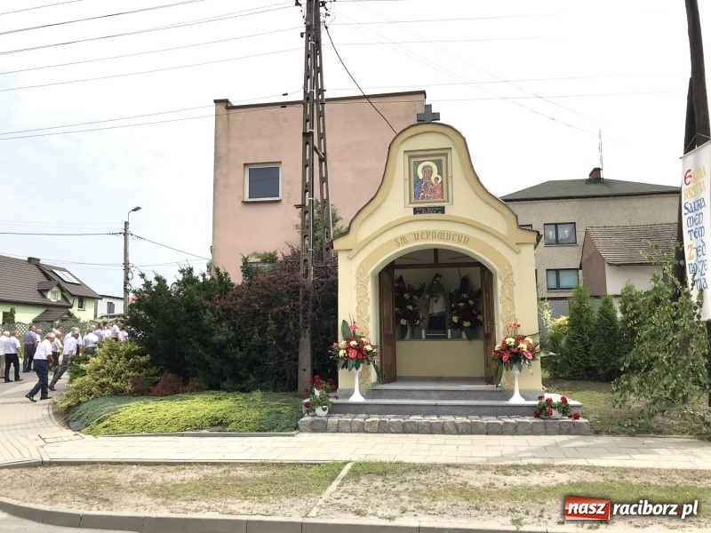 Zdjęcie w galerii na portalu naszraciborz.pl: Boże Ciało w dzielnicach. Brzezie i Studzienna [FOTO i WIDEO] wiadomości z regionu