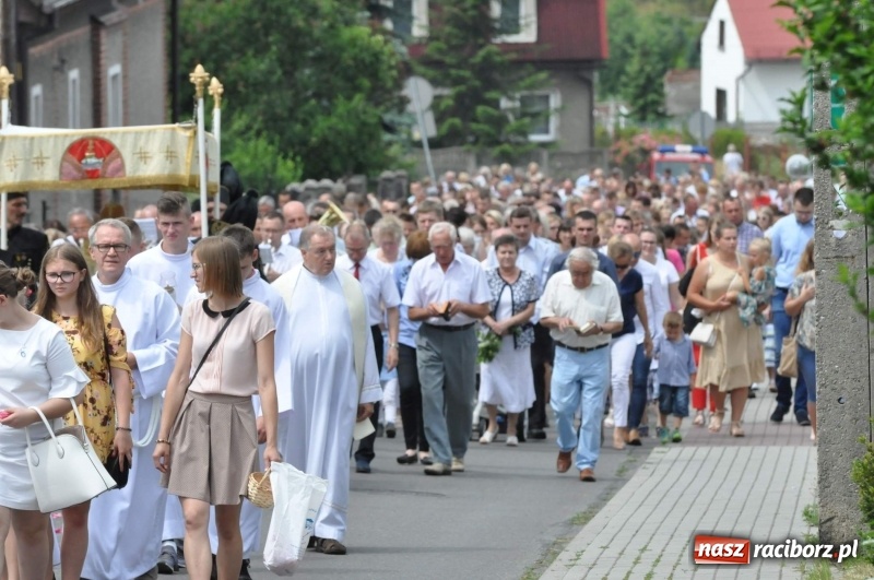 Zdjęcie w galerii na portalu naszraciborz.pl: Boże Ciało w dzielnicach. Brzezie i Studzienna [FOTO i WIDEO] wiadomości z regionu