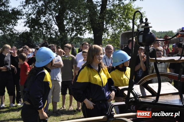 Zdjęcie w galerii na portalu naszraciborz.pl: Gospodarze zgarnęli wszystko wiadomości z regionu