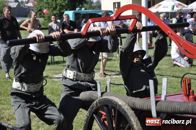 Zdjęcie w galerii na portalu naszraciborz.pl: Gospodarze zgarnęli wszystko wiadomości z regionu