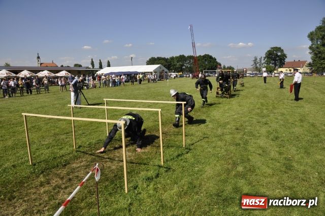 Zdjęcie w galerii na portalu naszraciborz.pl: Gospodarze zgarnęli wszystko wiadomości z regionu