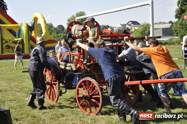Zdjęcie w galerii na portalu naszraciborz.pl: Gospodarze zgarnęli wszystko wiadomości z regionu