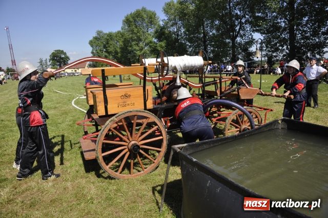 Zdjęcie w galerii na portalu naszraciborz.pl: Gospodarze zgarnęli wszystko wiadomości z regionu