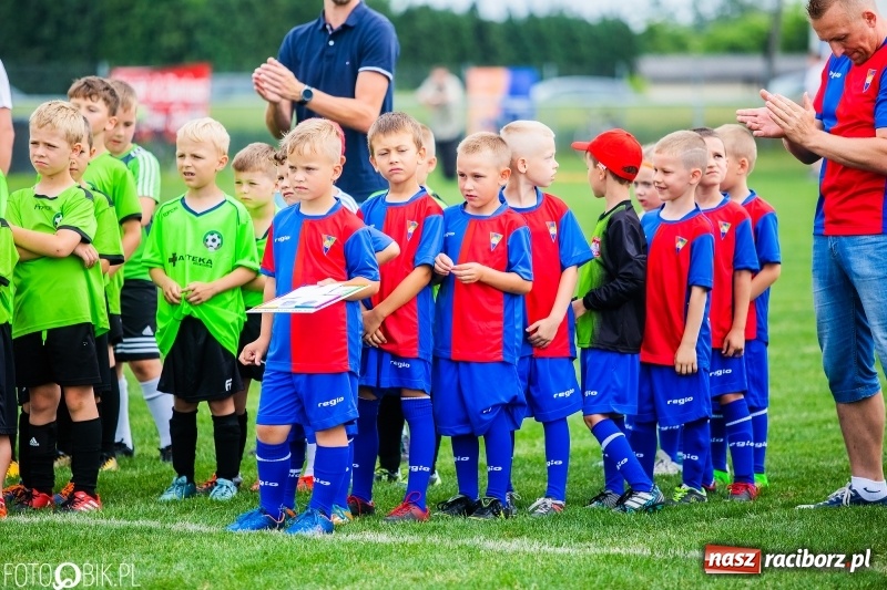 Zdjęcie w galerii na portalu naszraciborz.pl: Turniej żaków w ramach festynu sportowego w Borucinie wiadomości z regionu