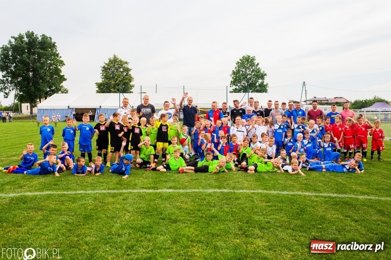 Zdjęcie w galerii na portalu naszraciborz.pl: Turniej żaków w ramach festynu sportowego w Borucinie wiadomości z regionu