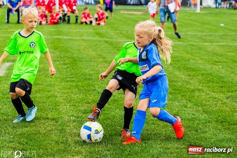Zdjęcie w galerii na portalu naszraciborz.pl: Turniej żaków w ramach festynu sportowego w Borucinie wiadomości z regionu