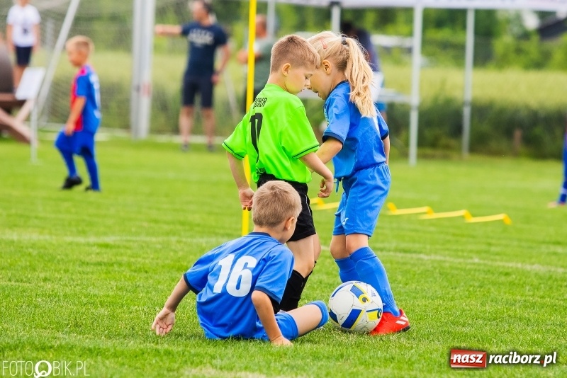 Zdjęcie w galerii na portalu naszraciborz.pl: Turniej żaków w ramach festynu sportowego w Borucinie wiadomości z regionu
