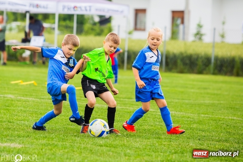 Zdjęcie w galerii na portalu naszraciborz.pl: Turniej żaków w ramach festynu sportowego w Borucinie wiadomości z regionu