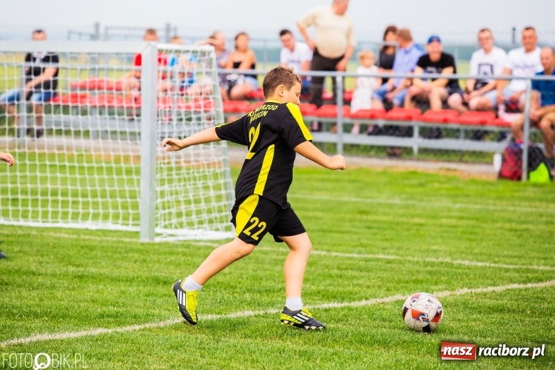 Zdjęcie w galerii na portalu naszraciborz.pl: Turniej żaków w ramach festynu sportowego w Borucinie wiadomości z regionu