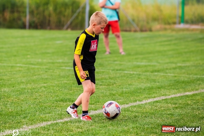 Zdjęcie w galerii na portalu naszraciborz.pl: Turniej żaków w ramach festynu sportowego w Borucinie wiadomości z regionu