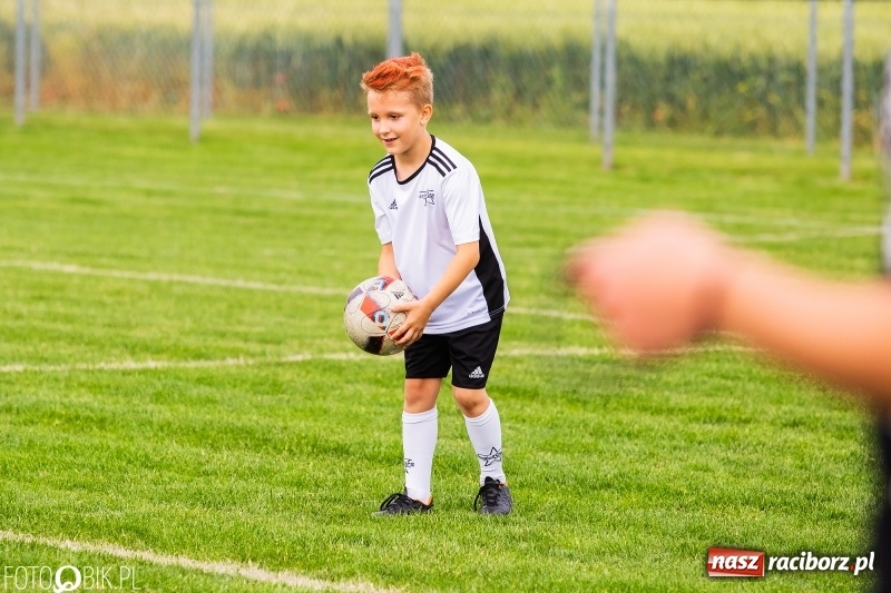 Zdjęcie w galerii na portalu naszraciborz.pl: Turniej żaków w ramach festynu sportowego w Borucinie wiadomości z regionu