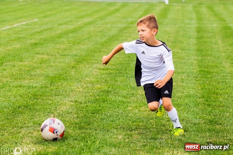 Zdjęcie w galerii na portalu naszraciborz.pl: Turniej żaków w ramach festynu sportowego w Borucinie wiadomości z regionu