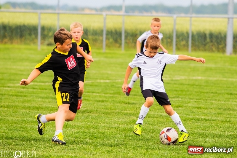 Zdjęcie w galerii na portalu naszraciborz.pl: Turniej żaków w ramach festynu sportowego w Borucinie wiadomości z regionu