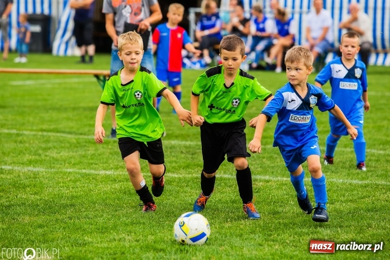 Zdjęcie w galerii na portalu naszraciborz.pl: Turniej żaków w ramach festynu sportowego w Borucinie wiadomości z regionu