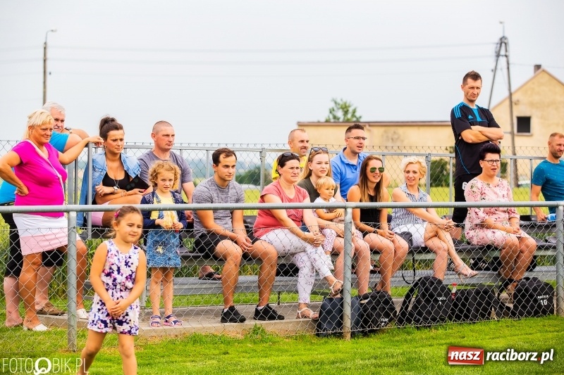 Zdjęcie w galerii na portalu naszraciborz.pl: Turniej żaków w ramach festynu sportowego w Borucinie wiadomości z regionu