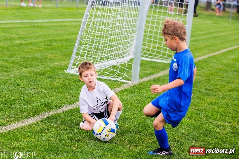 Zdjęcie w galerii na portalu naszraciborz.pl: Turniej żaków w ramach festynu sportowego w Borucinie wiadomości z regionu