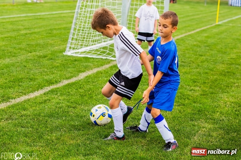 Zdjęcie w galerii na portalu naszraciborz.pl: Turniej żaków w ramach festynu sportowego w Borucinie wiadomości z regionu