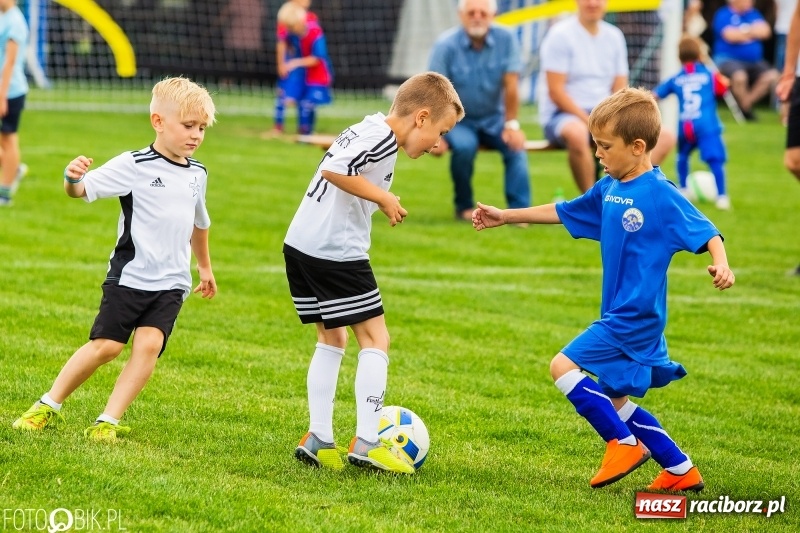 Zdjęcie w galerii na portalu naszraciborz.pl: Turniej żaków w ramach festynu sportowego w Borucinie wiadomości z regionu
