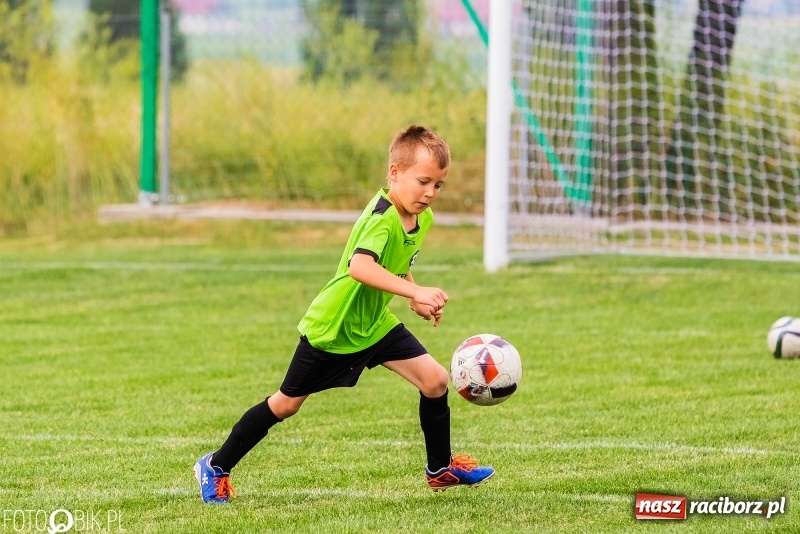 Zdjęcie w galerii na portalu naszraciborz.pl: Turniej żaków w ramach festynu sportowego w Borucinie wiadomości z regionu