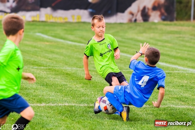 Zdjęcie w galerii na portalu naszraciborz.pl: Turniej żaków w ramach festynu sportowego w Borucinie wiadomości z regionu