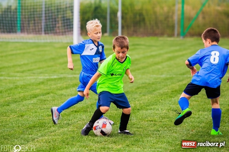 Zdjęcie w galerii na portalu naszraciborz.pl: Turniej żaków w ramach festynu sportowego w Borucinie wiadomości z regionu