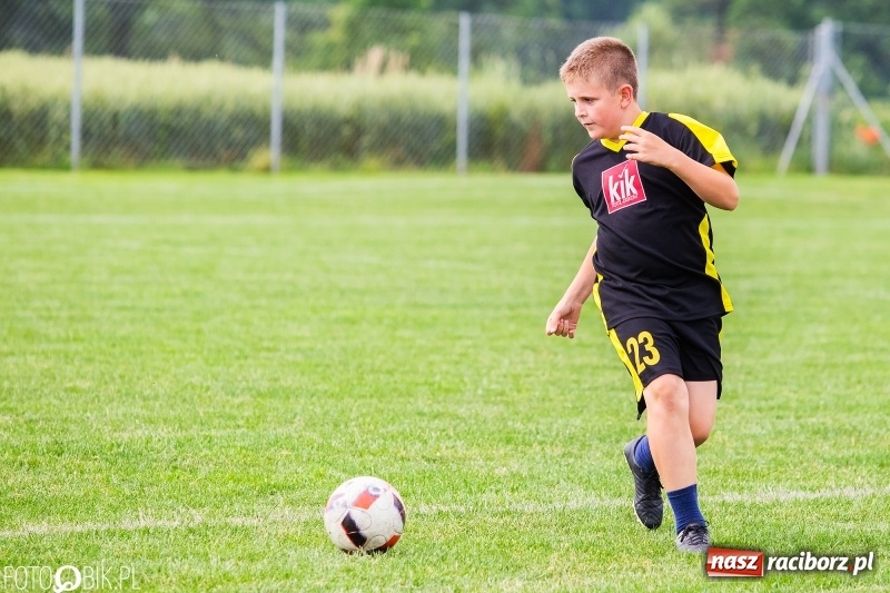 Zdjęcie w galerii na portalu naszraciborz.pl: Turniej żaków w ramach festynu sportowego w Borucinie wiadomości z regionu