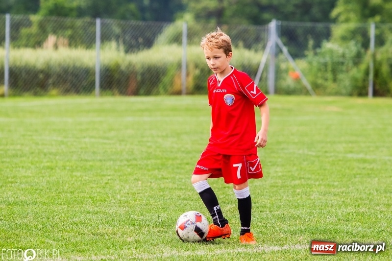 Zdjęcie w galerii na portalu naszraciborz.pl: Turniej żaków w ramach festynu sportowego w Borucinie wiadomości z regionu