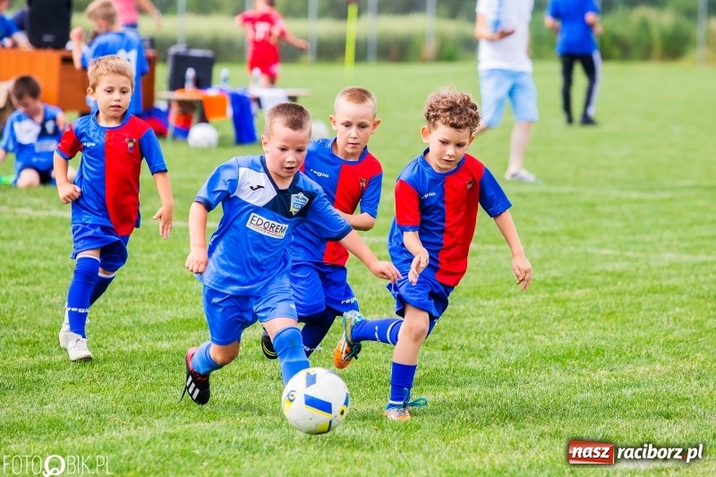Zdjęcie w galerii na portalu naszraciborz.pl: Turniej żaków w ramach festynu sportowego w Borucinie wiadomości z regionu