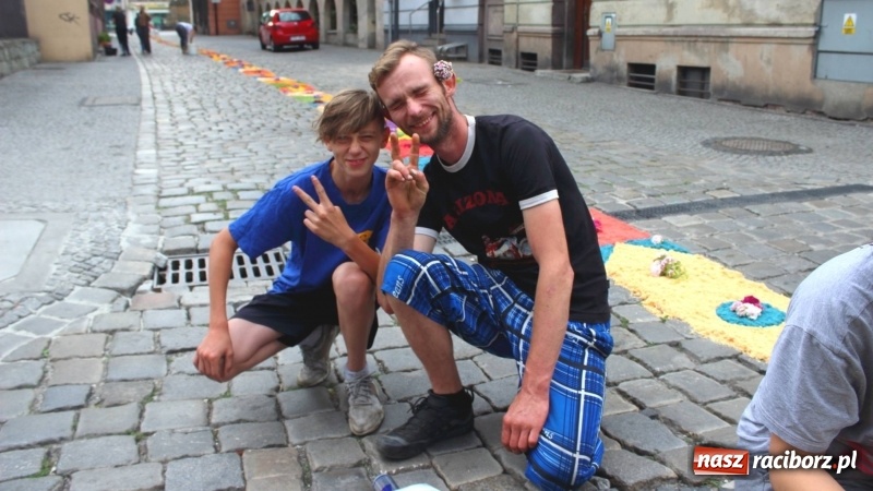 Zdjęcie w galerii na portalu naszraciborz.pl: Cisi bohaterowie z parafii miejskiej  wiadomości z regionu