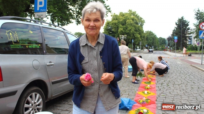 Zdjęcie w galerii na portalu naszraciborz.pl: Cisi bohaterowie z parafii miejskiej  wiadomości z regionu