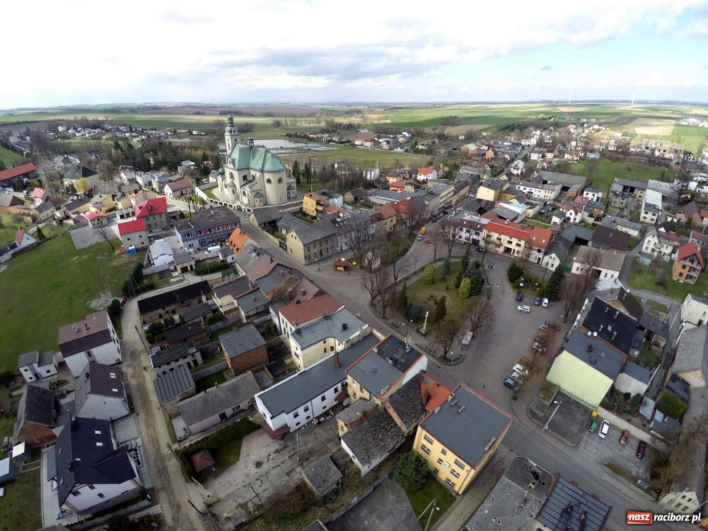 Zdjęcie w galerii na portalu naszraciborz.pl: Gmina Krzanowice dostała unijną dotację na modernizację rynku wiadomości z regionu