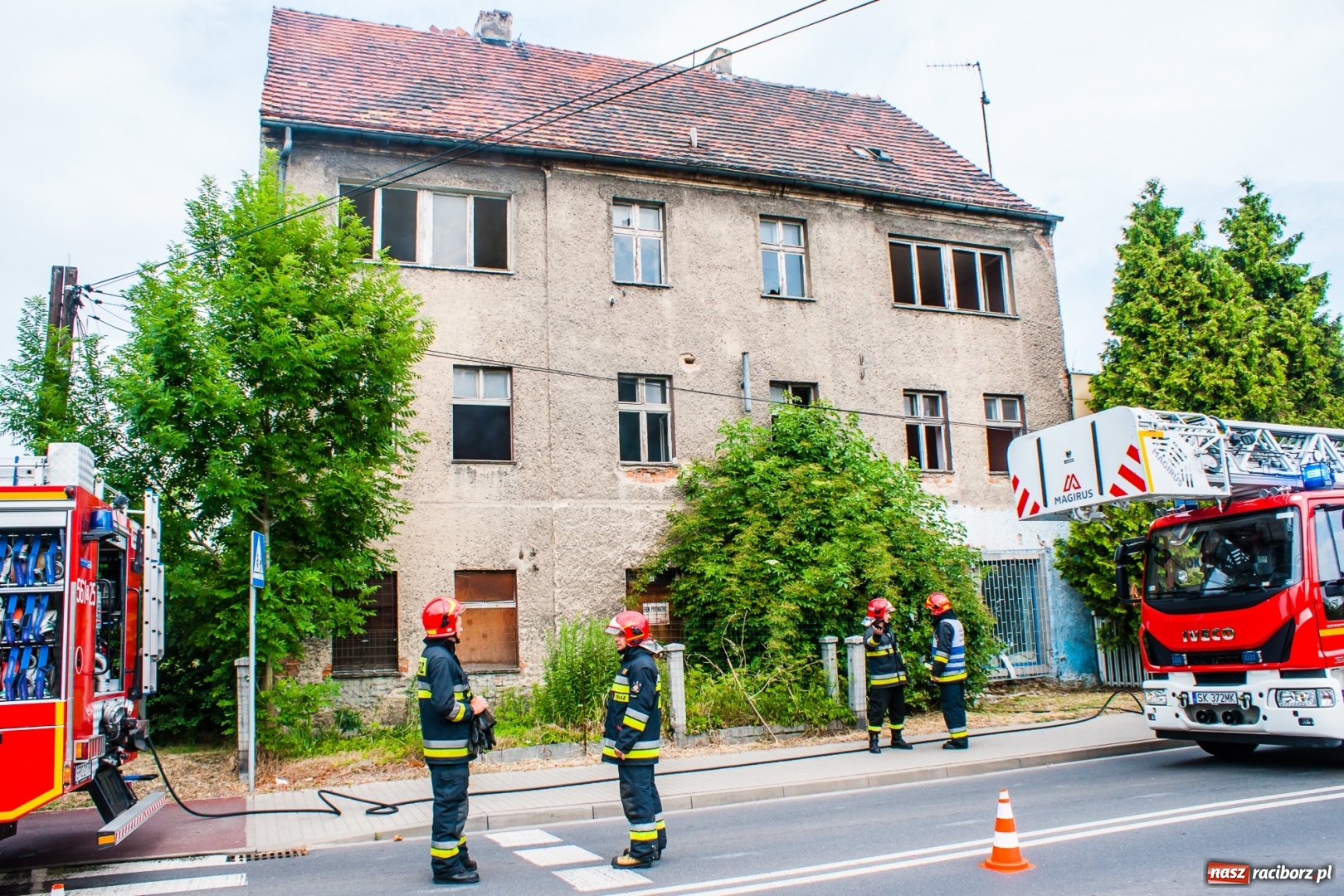 Zdjęcie w galerii na portalu naszraciborz.pl: Pożar pustostanu na Mariańskiej [FOTO] wiadomości z regionu