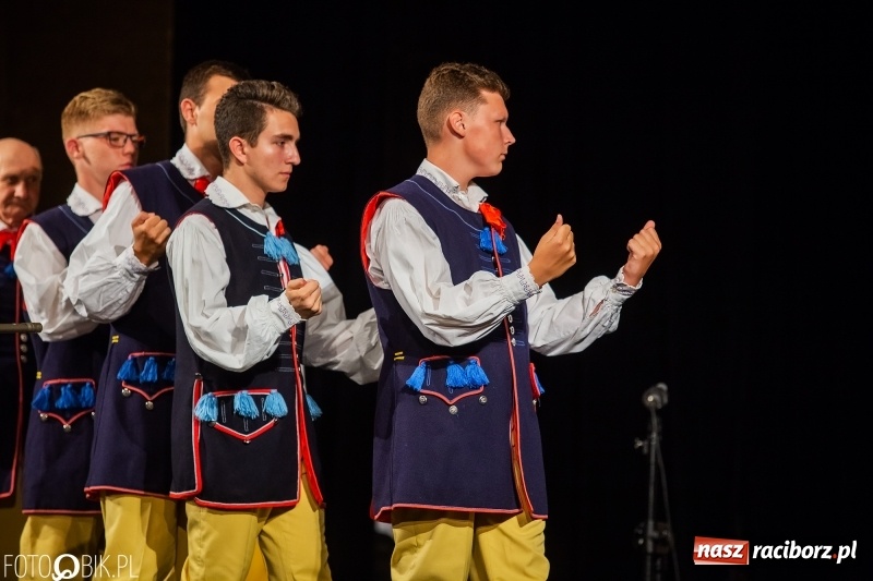 Zdjęcie w galerii na portalu naszraciborz.pl: Jubileuszowy koncert z okazji 65-lecia ZPiT Strzecha wiadomości z regionu