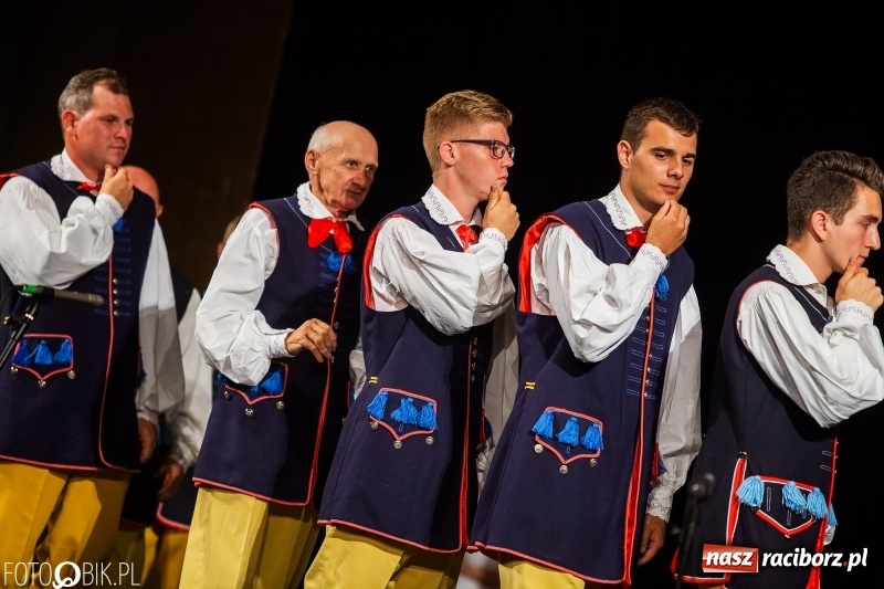 Zdjęcie w galerii na portalu naszraciborz.pl: Jubileuszowy koncert z okazji 65-lecia ZPiT Strzecha wiadomości z regionu