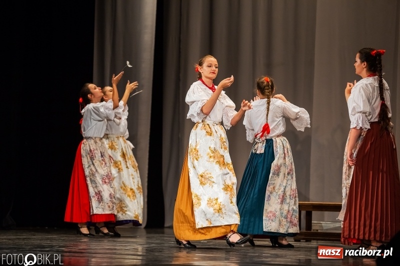 Zdjęcie w galerii na portalu naszraciborz.pl: Jubileuszowy koncert z okazji 65-lecia ZPiT Strzecha wiadomości z regionu