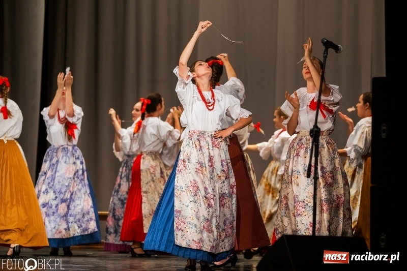 Zdjęcie w galerii na portalu naszraciborz.pl: Jubileuszowy koncert z okazji 65-lecia ZPiT Strzecha wiadomości z regionu