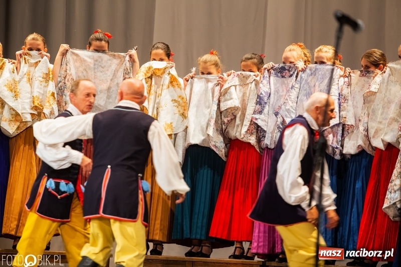 Zdjęcie w galerii na portalu naszraciborz.pl: Jubileuszowy koncert z okazji 65-lecia ZPiT Strzecha wiadomości z regionu