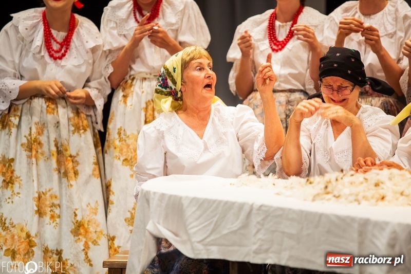 Zdjęcie w galerii na portalu naszraciborz.pl: Jubileuszowy koncert z okazji 65-lecia ZPiT Strzecha wiadomości z regionu