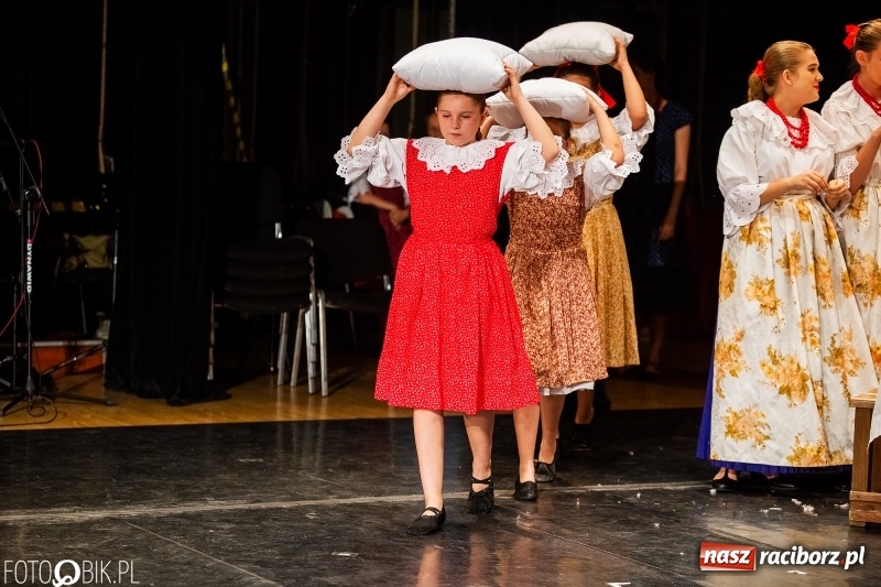 Zdjęcie w galerii na portalu naszraciborz.pl: Jubileuszowy koncert z okazji 65-lecia ZPiT Strzecha wiadomości z regionu