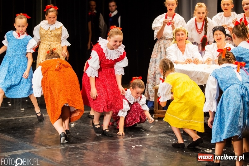 Zdjęcie w galerii na portalu naszraciborz.pl: Jubileuszowy koncert z okazji 65-lecia ZPiT Strzecha wiadomości z regionu