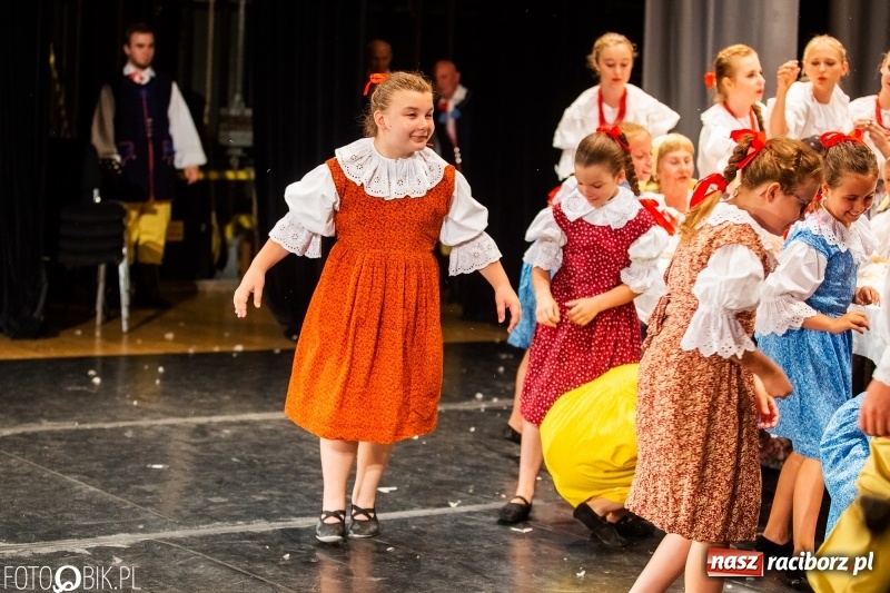 Zdjęcie w galerii na portalu naszraciborz.pl: Jubileuszowy koncert z okazji 65-lecia ZPiT Strzecha wiadomości z regionu